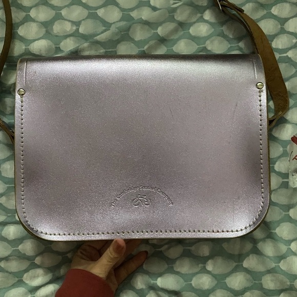 Cambridge Satchel Company / metallic light purple messenger bag purse - Picture 4 of 6